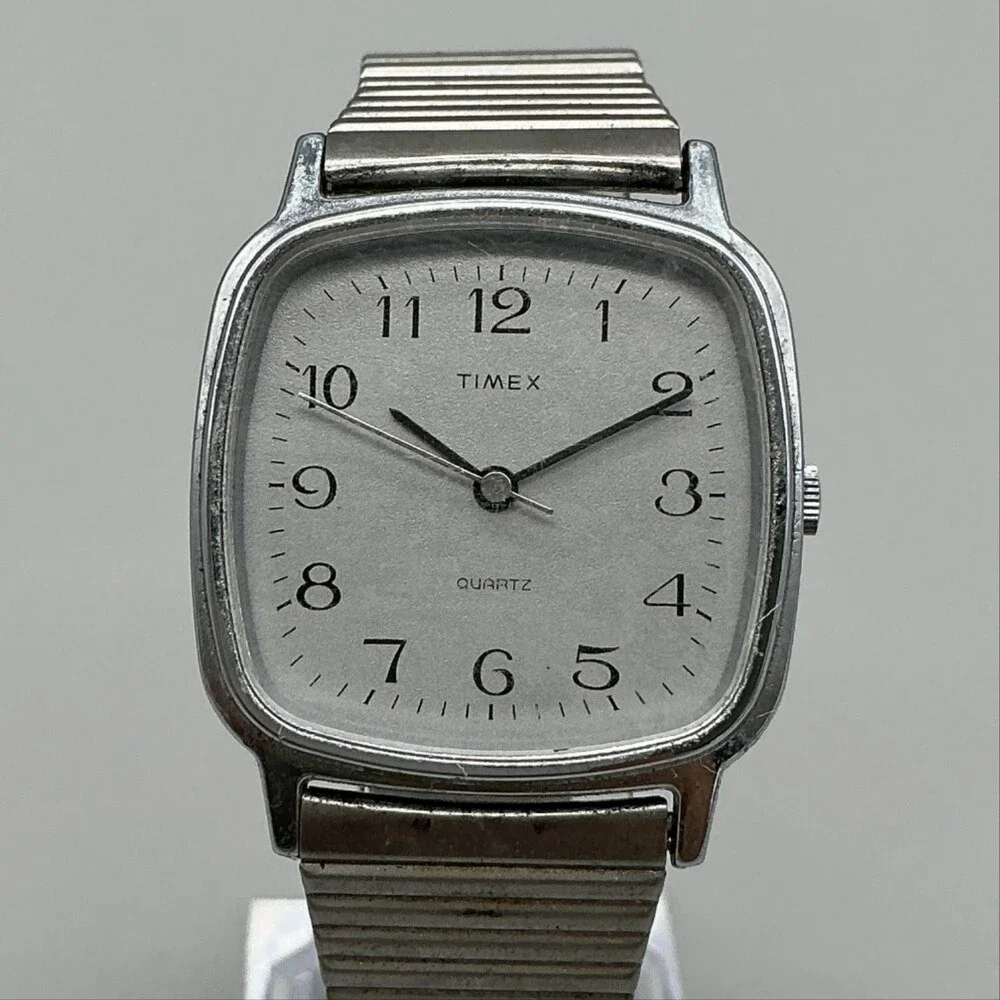 Vintage Timex 1986 Mens Watch 32mm Silver Tone Square Dial New Battery